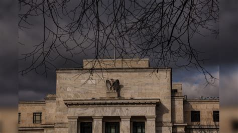 big big boobies|Big US banks withstand Fed's commercial real estate shock .